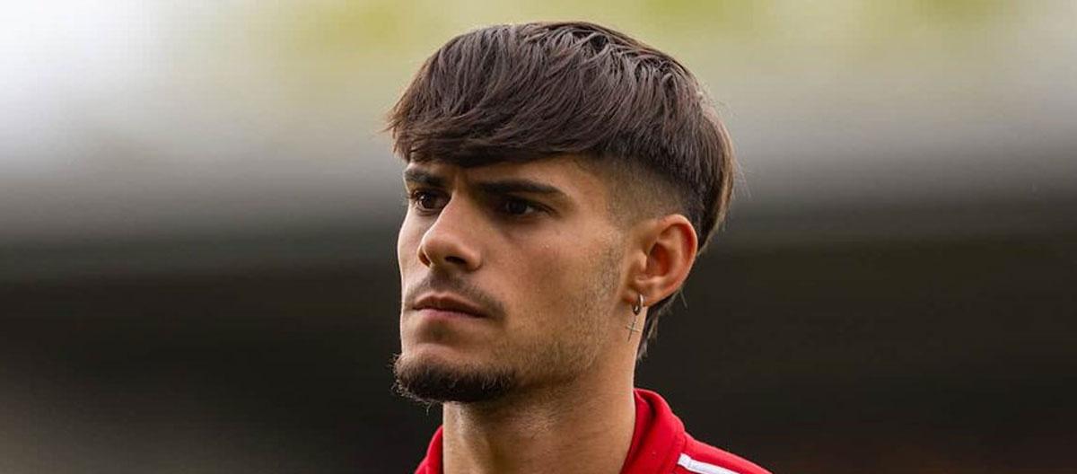 利物浦小将奥克利·卡农尼尔确认将在本赛季结束后离队..