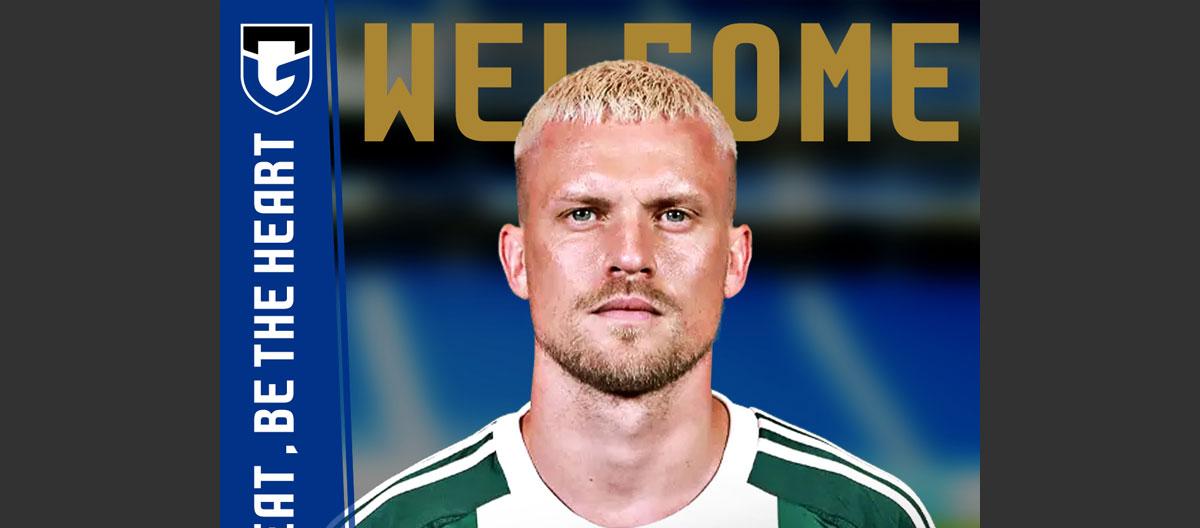 Former Augsburg Germany international left-back Philipp Max joins Gamba Osaka on a free transfer..