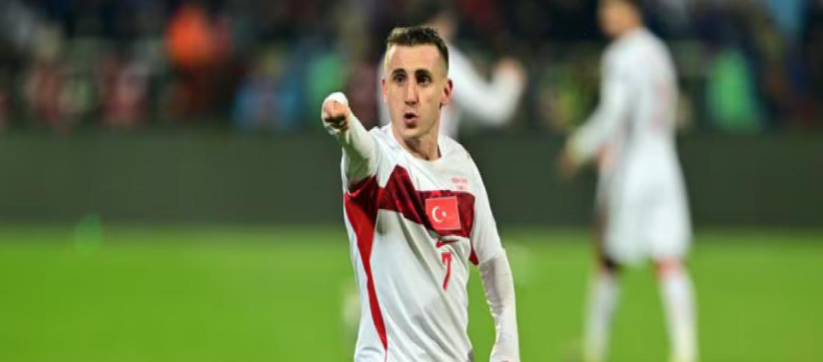 World Cup qualifying play-off – Aktirkoglu scores, Türkiye narrowly defeats Kosovo 1-0 to advance to the World Cup finals. World Cup qualifying play-off – Aktirkoglu scores, Türkiye narrowly defeats Kosovo 1-0 to advance to the World Cup finals.