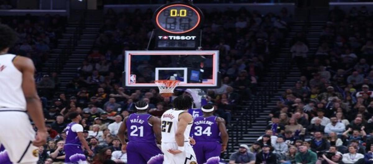 Murray's 37 points put the Nuggets to a 130-117 victory over the Jazz.