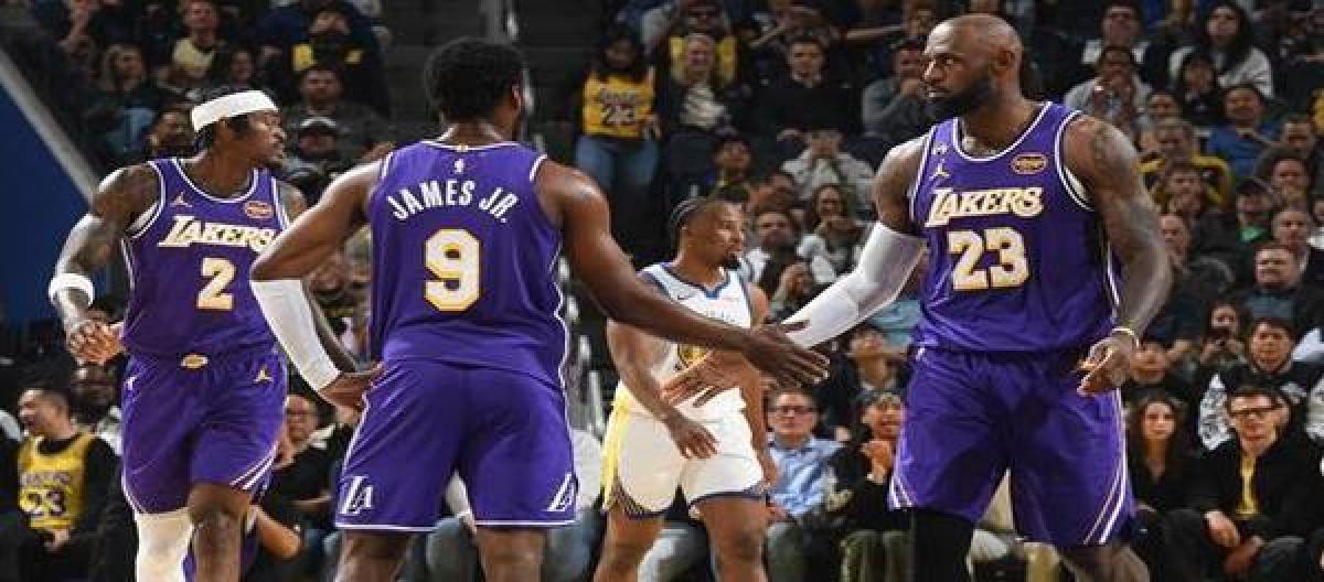 LeBron James' 26 points secured a 119-103 victory for the Lakers over the Warriors.