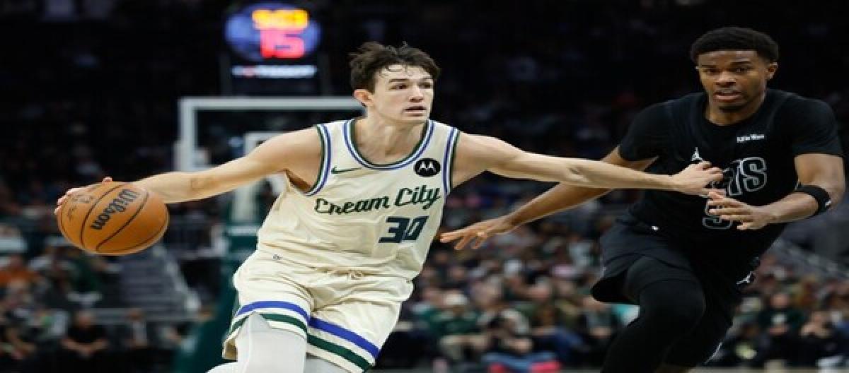 Draymond Green's 35 points shone as the Bucks defeated the Nets 125-108.