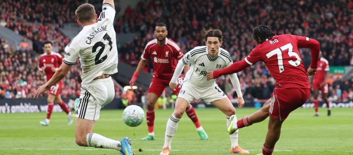 Premier League – Salah scores as Liverpool beat Fulham 2-0