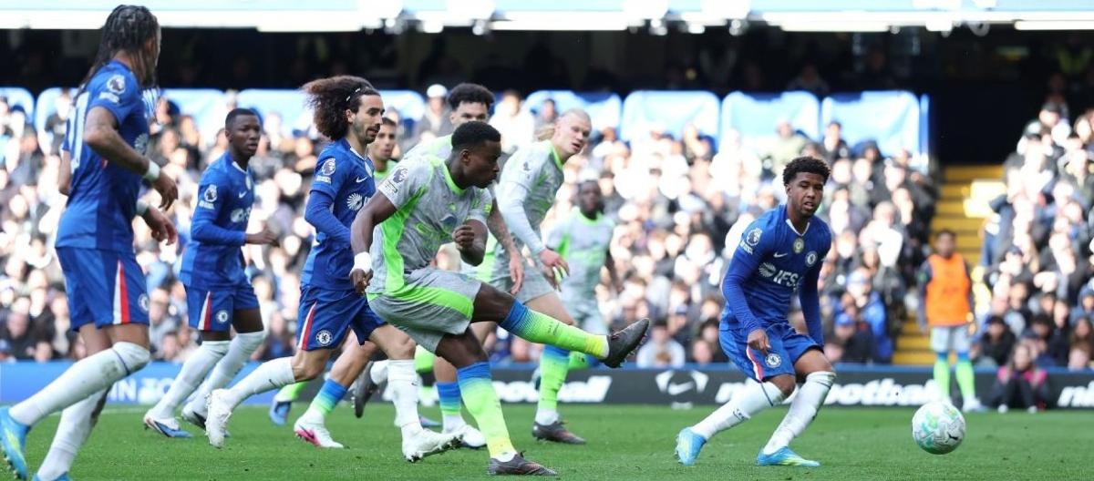 英超联赛——尼科·奥雷利破门　曼市3比0战胜切尔西