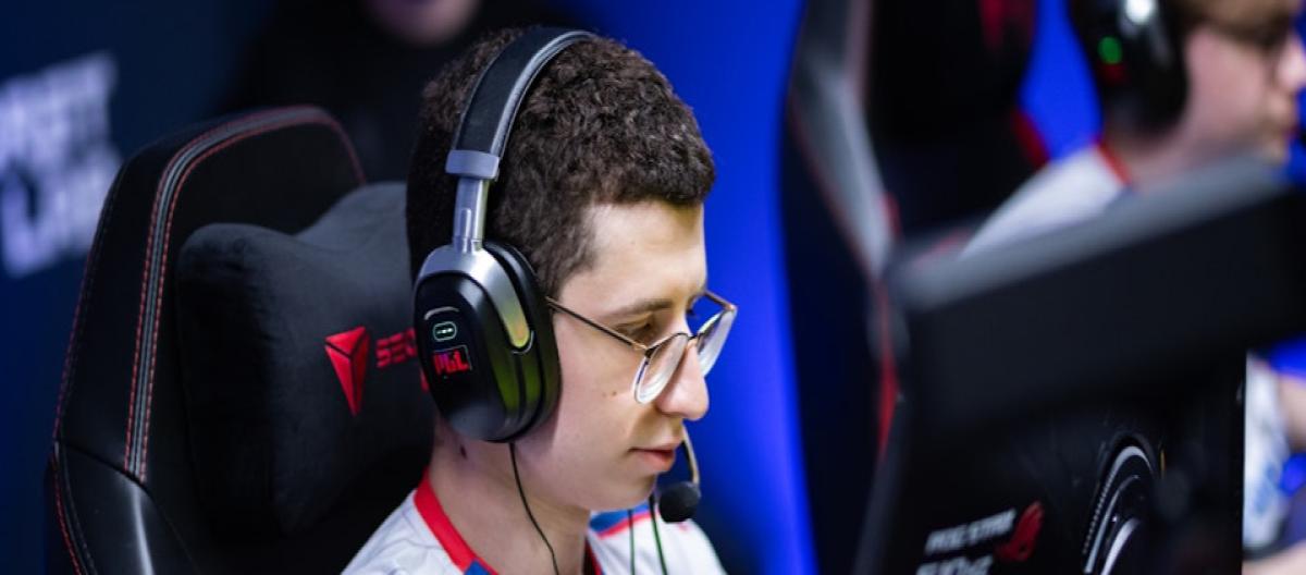 Wildcard官方：已将步枪手Peeping下放至替补席