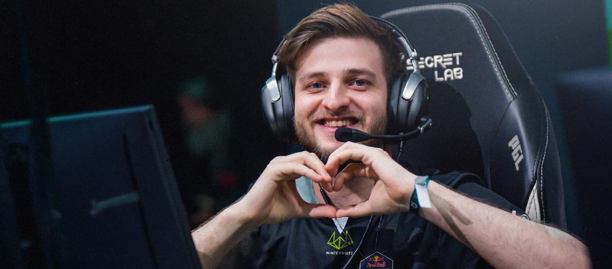 Harumi喊话说Degster恢复自由身，FaZe应该出手解决签证问题，招揽他入队。