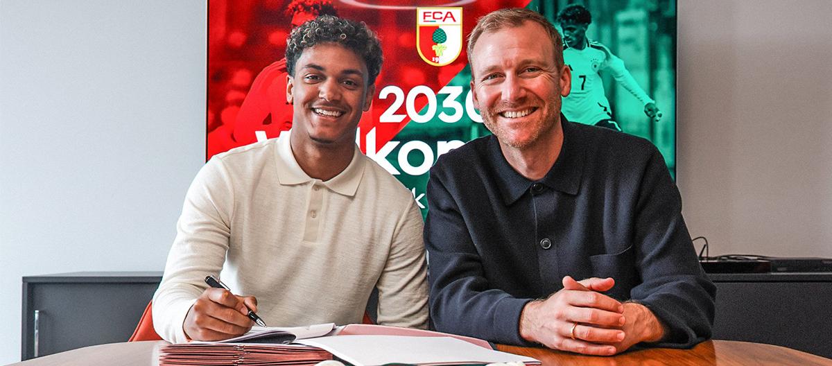 Augsburg have officially announced the signing of RB Leipzig attacker Sákar on a free transfer this summer, with a four-year contract.