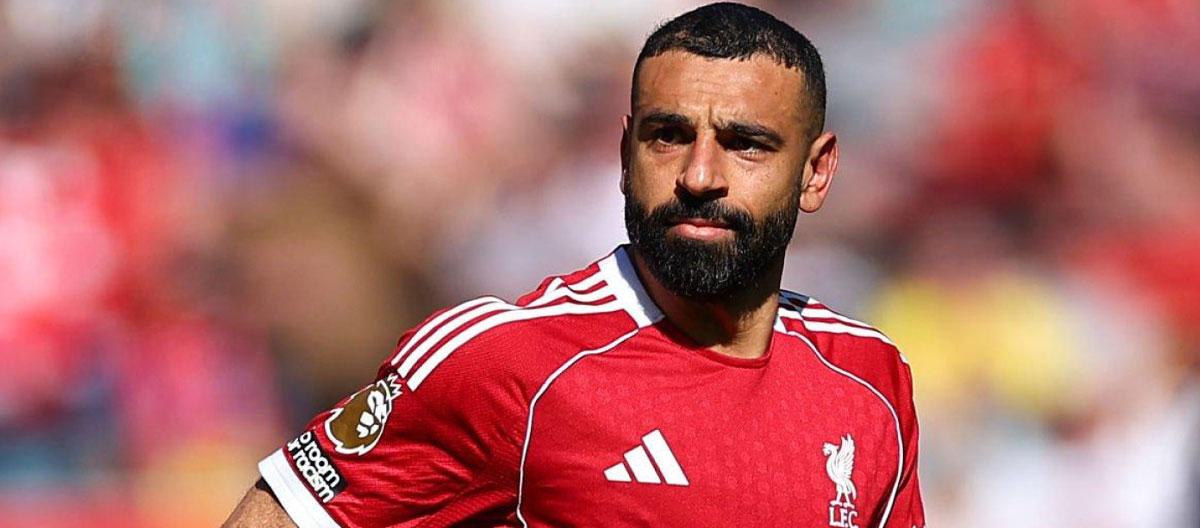 Mohamed Salah lashed out at head coach Arne Slot's tactical system, saying it "has completely devoured the team's identity"..