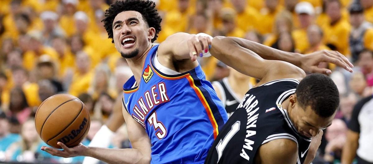 In the Western Conference Finals, after the Thunder overtook the Spurs, DeGnott praised the bench players for bringing tremendous motivation to the Thunder.