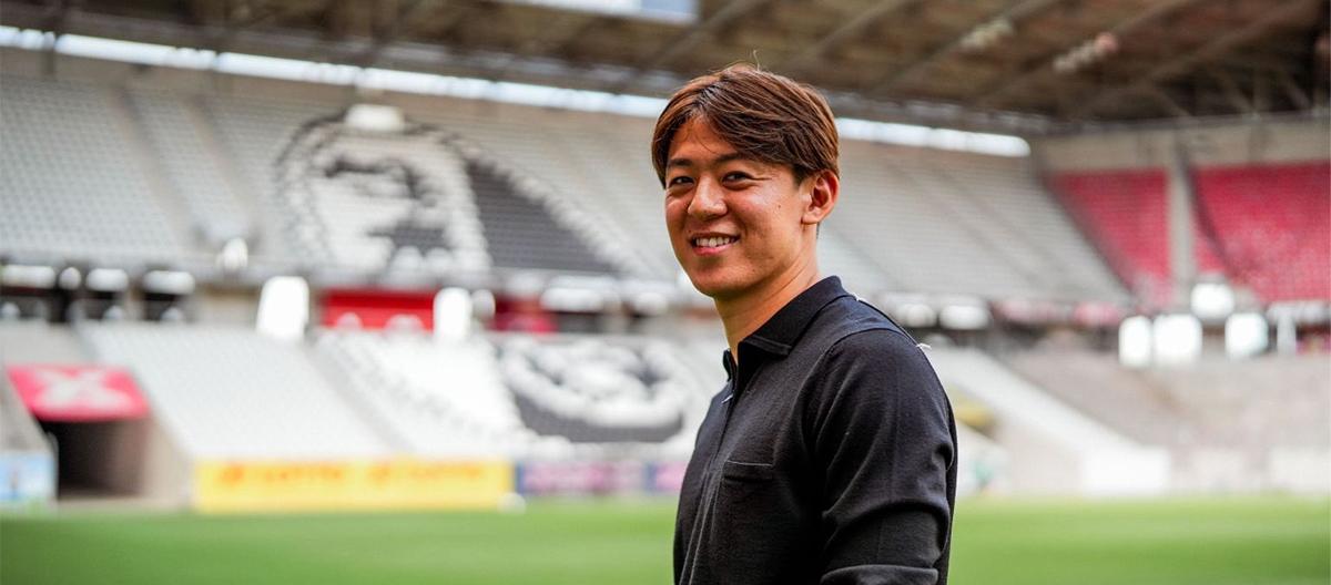 Freiburg officially announced the signing of Japanese midfielder Rihito Yamamoto; the contract length is unknown.