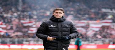 Fabian Huerzel remains optimistic about the team and strives to give the club and players enough confidence