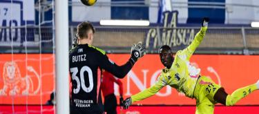 意甲联赛——穆阿尼梅开二度，助尤文图斯2-1击败科莫