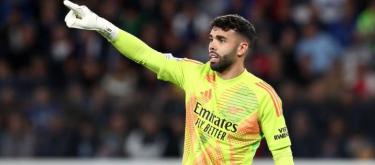 Arsenal goalkeeper David Raya wins London Football Awards for Best Goalkeeper