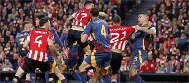 欧联杯——胡梅尔斯被出示红卡　罗马1比3被毕尔巴鄂淘汰