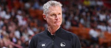 史蒂夫·科尔对勇士队的表现非常不满，从一开始就打得很差