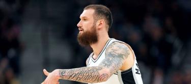 桑德罗·马穆克拉什维利成为第一位19分钟内拿下34分的球员