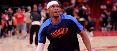 Shai Gilgeous-Alexander breaks record with 70 straight games with at least 20 points