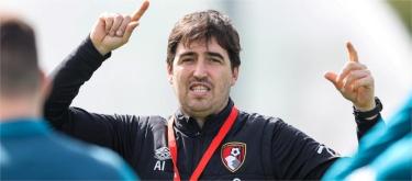 Iraola urges Bournemouth to seize every opportunity to win against Manchester United