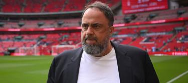 Nottingham Forest's Greek owner Evangelos Marinakis will hand over his management rights in the club to supreme decision-making committee..