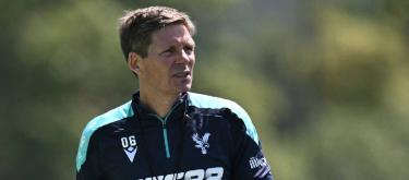 奥利弗·格拉斯纳在比赛前更新了亚当·沃顿的情况