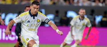 Riyadh wins 2-0 over Khaliji, Ronaldo scores from penalty in stoppage time