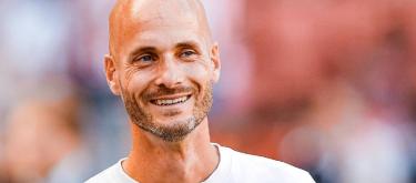 Paulo Giannis officially takes over as Wolfsburg head coach, signing with the club until 2027