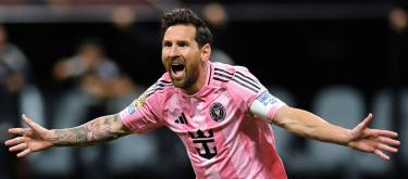 ◤FIFA Club World Cup◢ Leo Messi scores stunning free kick as Inter Miami came from behind and defeated Porto 2-1..