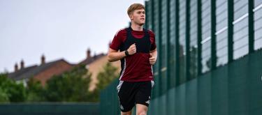 刘易斯·霍尔承认他已经迫不及待想要回到赛场上了