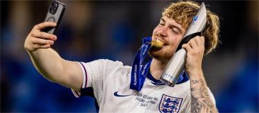 Elliott hopes to get more opportunities in the national team: All I can do is train hard