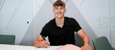 云达不莱梅与球队后卫卢卡·霍克续约