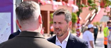 暂忘若塔骤逝悲伤坚强前行，利物浦CEO确认本周末的季前友谊赛会如常进行..