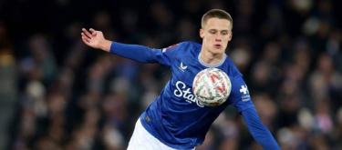 Everton star Armstrong aims to prove himself in pre-season