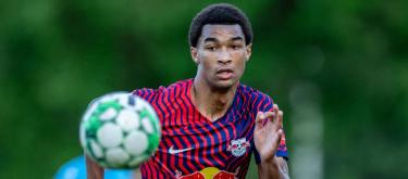 雅尼克·爱德华多租借加盟多德勒支足球俱乐部