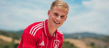 Zach Abbott extends Nottingham Forest contract until summer 2029