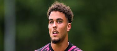 里昂官宣签下卡萨皮亚中卫克鲁伊维特，合约为期5年