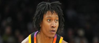 沙姆斯：前太阳后卫泰泰·华盛顿加盟快船在即，双方预计签约1年