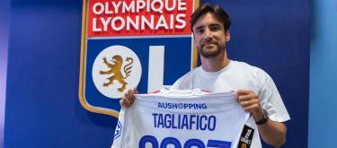 Lyon completes contract extension with Argentina international left-back Nicolás Tagliafico..