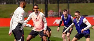 斯洛特敦促利物浦必须保持过去所设立的标准