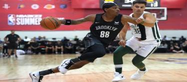 Knicks sign D-League forward Williams