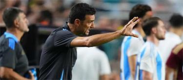 Scaloni hopes the new players joining the team will seize the opportunity to play