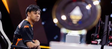 Zeng Zhuojun won the "Fatal Fury" fighting e-sports championship after participating in the competition on a whim while traveling in France.