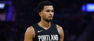 波特兰开拓者队正式与小前锋图马尼·卡马拉续签一份为期四年、价值 8200 万美元的合同。