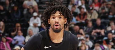 波特兰开拓者队正式与得分后卫 Shaedon Sharpe 续签了一份为期四年、价值 9000 万美元的合同。