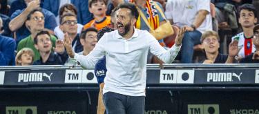 Carlos Corberán: I understand the fans' feelings. The team will carefully analyze the reasons and strive to perform better in the next game.