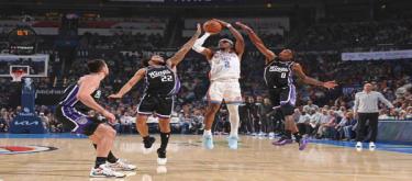 Alexander explodes for 31 points as Thunder come back from behind to defeat Kings 107-101 and extend their winning streak to five games.
