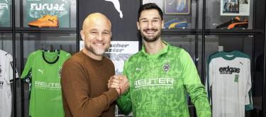 Borussia Mönchengladbach completes contract extension with club captain Tim Kleindinst..