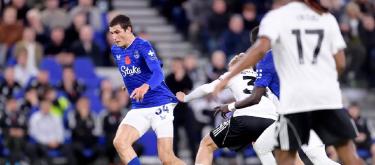 梅林·罗尔：自我踏上球场的那一刻起，我便深深被这里的球迷、气氛以及球队的比赛方式所吸引