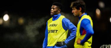 马歇尔·穆内西认为球队要展现拼搏精神，在比赛中努力攻入进球并保持零封