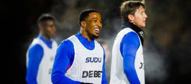 杰克逊·查卓瓦认为球队在比赛中的某些时刻仍需体现更强的团队默契