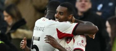 Isak scores his first Premier League goal to help Liverpool win.